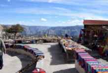 tarahumara-crafts-at-the-canyon